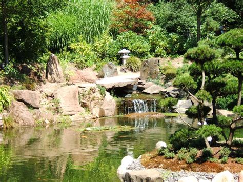 Setze dich bequem in deinen sessel. Feng Shui Garten - E&M Gartenwelten