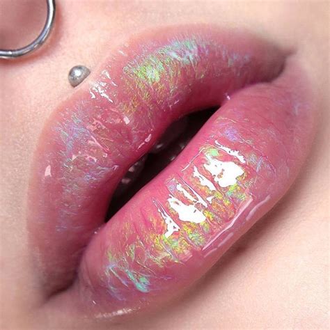 Pin By On Makeup Holographic Makeup Holographic Lips Makeup