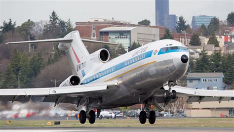 Worlds First 727 Makes Its Final Flight