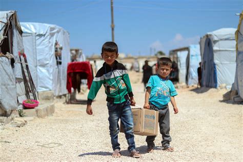 No Breathing Space For Syrian Children Violence Poverty Child