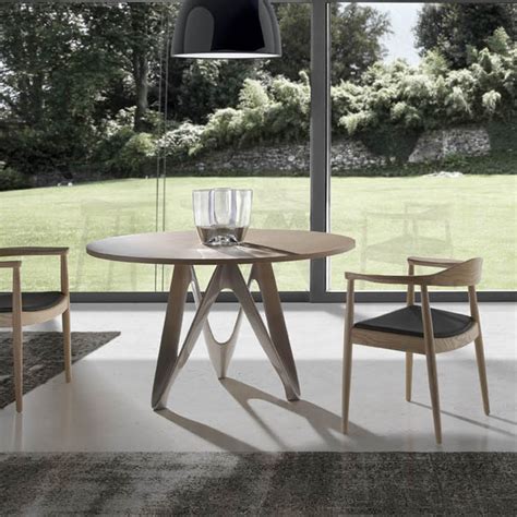 These hans wegner kennedy chair are available in distinct shapes and come as individual products and sets too. Silla Kennedy - www.muebles.com
