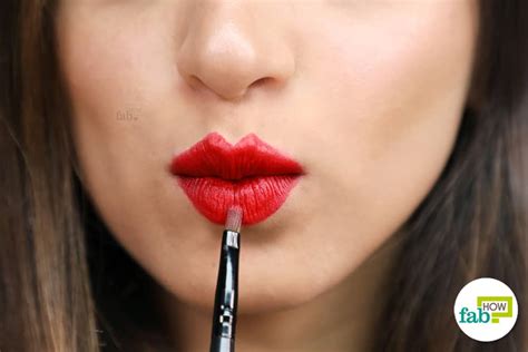 How To Apply Lipstick Correctly Step By Step Guide With