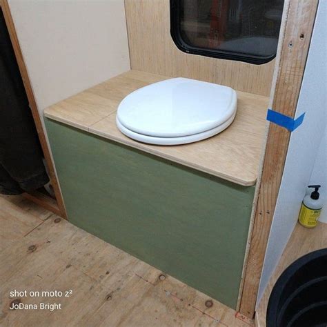 DIY Composting Toilet Urine Diverter Mounted Diverter Model Home Plumbing Fixtures Toilets