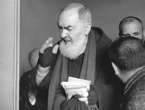 Actualizar 40 Imagen Saint Padre Pio Stigmata Abzlocalmx