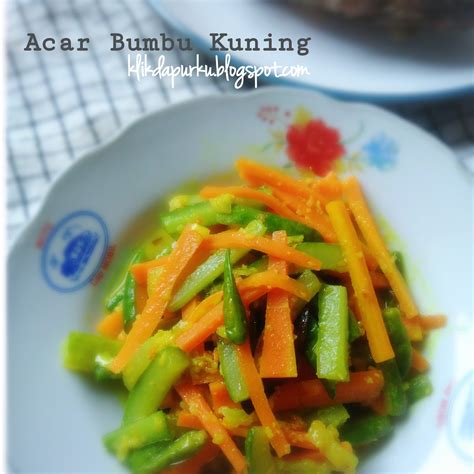 Cara membuat resep acar timun mentahan yang segar dan mantap dengan bahan timun dan cuka di tambah aroma dan rasa. Resep Acar Timun Bumbu Kuning