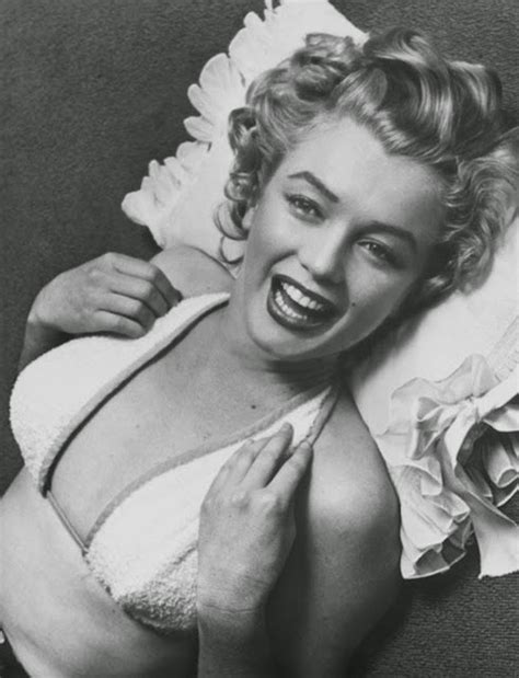 Candid Photos Of Marilyn Monroe Working Out At The Beverly Carlton