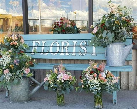 The colorado flower collective is a regional hub connecting wholesale buyers with flowers and foliage from local growers. Pin by Vicky Shelton Costa on Sign of the Rose Florist ...