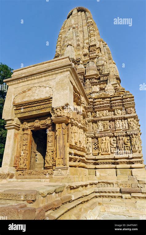 Parshvanatha Temple Khajuraho Stock Photo Alamy