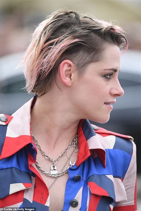 Kristen Stewart Debuts Spunky Pink Tresses At The Deauville Us Film