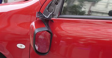 Automotive Maintenance 101 Replacing Side View Mirrors