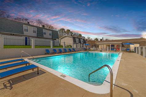 Rock Creek Apartments in Dothan, Alabama | Pet-Friendly