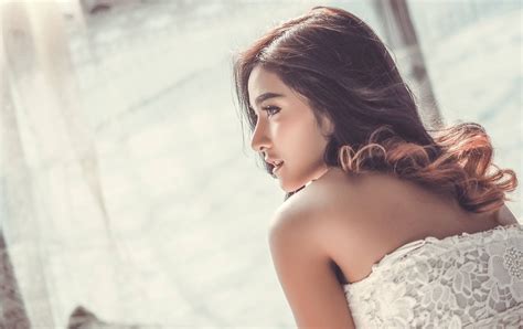 model portrait long hair asian photography dress koko rosjares thailand model wedding