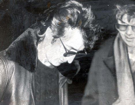 He moved to los angeles with girlfriend may pang. John Lennon's last moments: Doctor reveals murdered Beatle ...