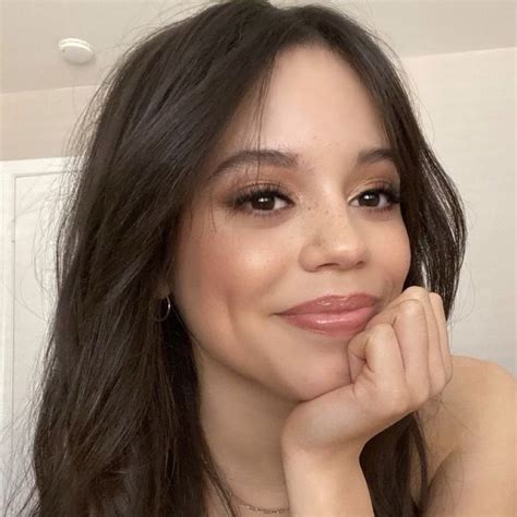 jenna ortega icon pfp aesthetic fav celebs favorite celebrities celebrities female pretty