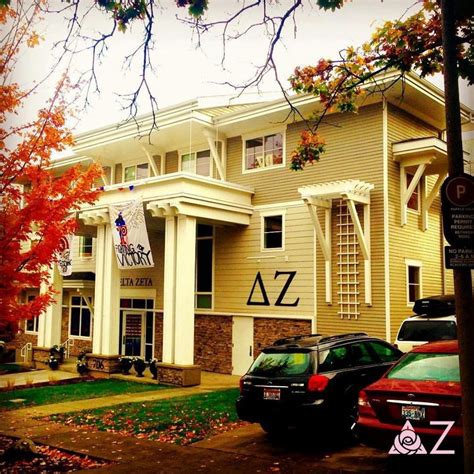 Pin By Jeanine Triplett On Delta Zeta Sorority Houses Sorority House House Styles Delta Zeta