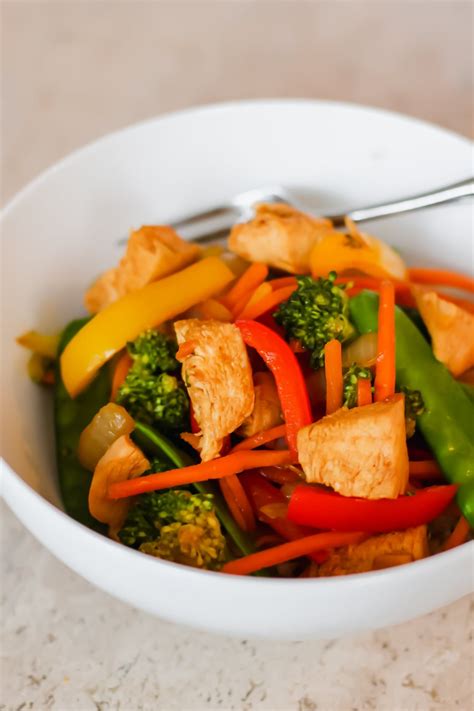.learn how i make a very simple yet very tasty chicken, peanut butter & ginger stir fry. My Go-To Stir Fry Recipe: How To Make The Perfect Stir Fry | Stir fry, Food recipes, Fries