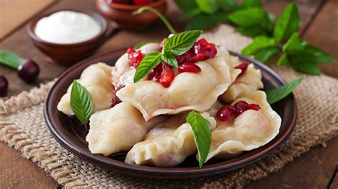 Alle unsere dumplings werden gemäß verschiedener hausrezepten und erst nach erhalt ihrer bestellung frisch hergestellt, dadurch kommen die tiefgefrorenen dumplings ohne zusatzstoffe aus. Your complete guide to Russian dumplings - Russia Beyond