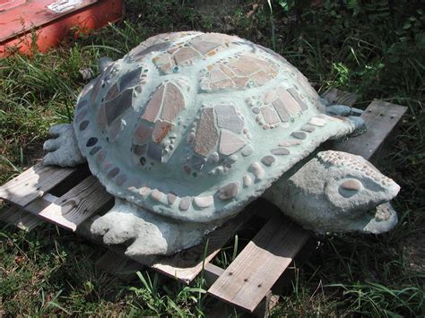 DIY Concrete Lawn Ornaments on Pinterest | Cement, Planters Flowers a…