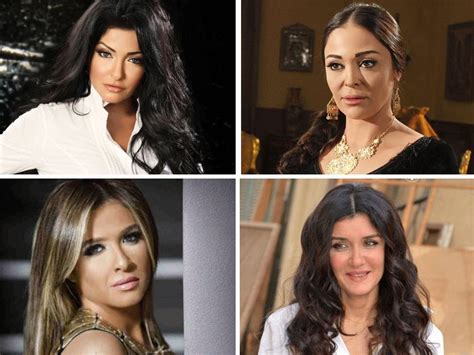 أعادت أغنية «زحمة الأيام» بعض نجوم الأغنية المصرية في تسعينات القرن الماضي إلى الواجهة مجدداً، بعد تصدرها قوائم المشاهدة بالمنصات الرقمية خلال الساعات الماضية.أغنية الرباعي المصري حميد الشاعري، وإيهاب توفيق. اغنية عيني عيني حميد الشاعري - Eayan