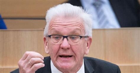 German politician (alliance 90/the greens), minister president of. Kretschmann: «Kanzlerin war nicht erfreut, was wir machen ...