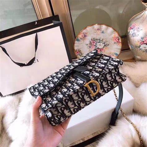 Shop authentic dior saddle bag at up to 90% off. WE Do Love Luxury: CHRISTIAN DIOR Oblique Canvas Saddle ...