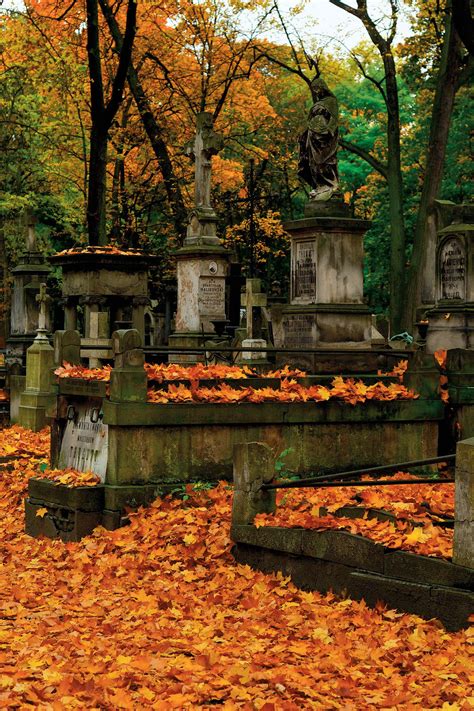 12 Of The Most Beautiful Cemeteries Around The World