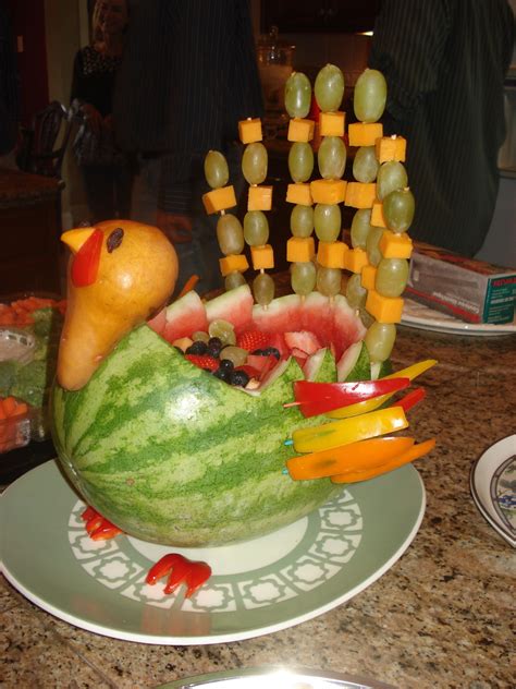 This cranberry salad is a must have for your thanksgiving dinner. Here's my fruit salad I made for Thanksgiving 2012. It's a cross between the peacock fruit bowl ...