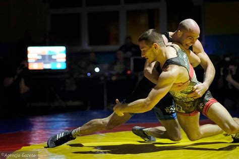 Zawodnik rosyjskiego komitetu olimpijskiego zdominował polaka. Zapasy. Edgar Babajan i Tadeusz Michalik bez medalu ...