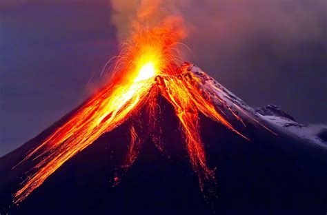 Las Erupciones Del Volcán Tungurahua En Ecuador