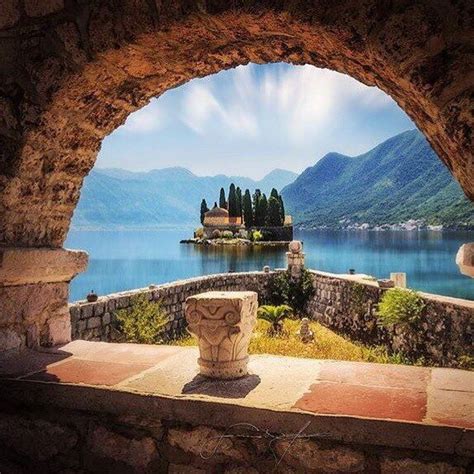 I woke up to this #ourladyoftherocks #beautifulmontenegro #bayofkotor #