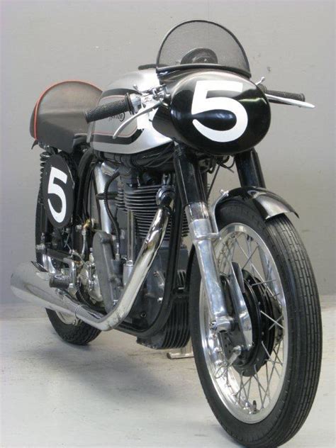 Norton had contested every isle of man tt race from the inaugural 1907 event through into the 1970s, a feat unrivalled by any other manufacturer. Norton 1952 Manx 500cc 1 cyl ohc - Yesterdays