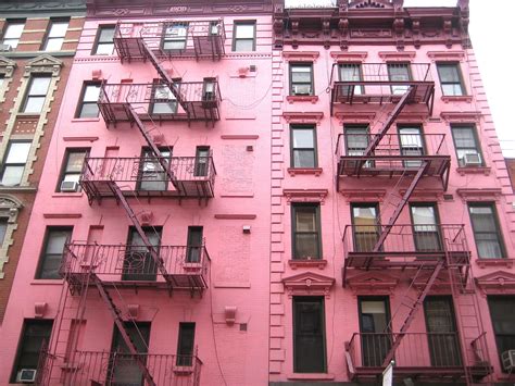 The Pinkest Houses In New York City Pink Building Pink Houses