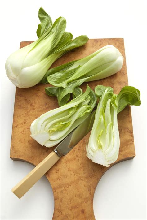 Spinach is a great source of both iron and vitamin a (2), which is a key player in skin health (3). Eat These 7 Foods To Combat Hair Loss | Foods for hair ...