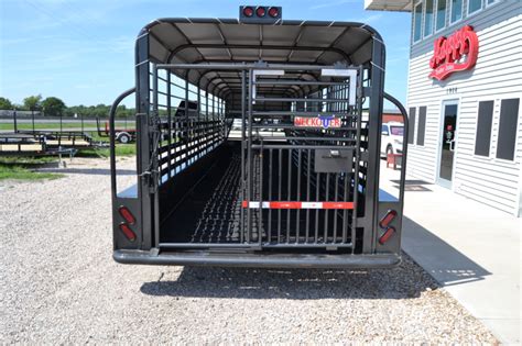 Polycleat flooring will save you from hauling up to 1000 lbs. 2016 Neckover 6'8"x32' Stock Trailer w/Lifetime Rubber ...