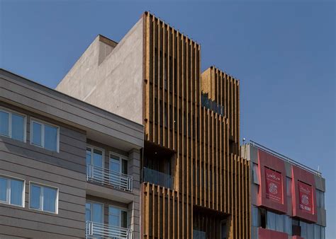 Lp2 Completes Office Block With Louvred Wooden Facades In 2021 Facade