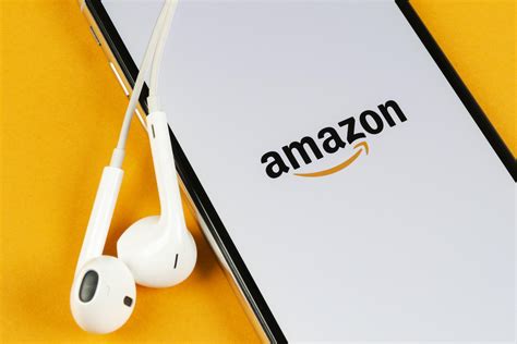 Will Amazon Stock Break Out on Its Earnings?