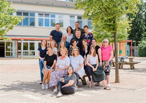 Über suchmaschinen haben wir folgende häusern zum kaufen für krefeld gefunden. Unser Team - Schule an Haus Rath