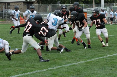 looking out my window wellsville tigers look good in scrimmage