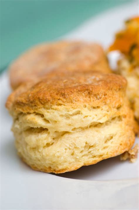 memaw s buttermilk biscuits recipe — dishmaps