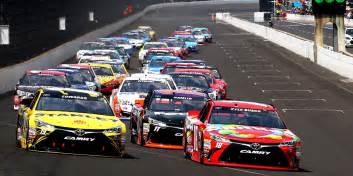 What is the fewest cars to finish a nascar race? Indianapolis Motor Speedway