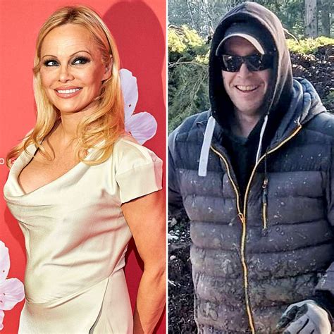 Pamela Anderson Marries Bodyguard Dan Hayhurst On Christmas Eve