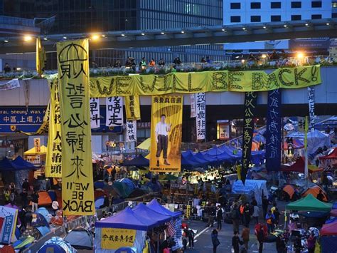 Scenes From Occupy Hong Kongs Last Stand The New Yorker