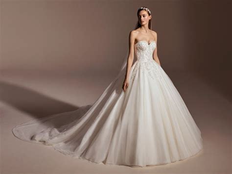 Princess Wedding Dresses And Bridal Gowns Privee Collection Pronovias