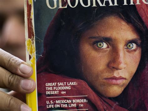 The Woman From National Geographics Famous Afghan Girl Photo Is Evacuated To Italy Kzyx