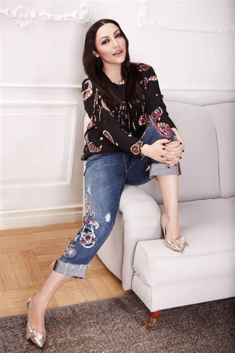 Andra hoffman is a member of the los angeles community college board of trustees, representing seat no. Poze Andra - Actor - Poza 26 din 32 - CineMagia.ro