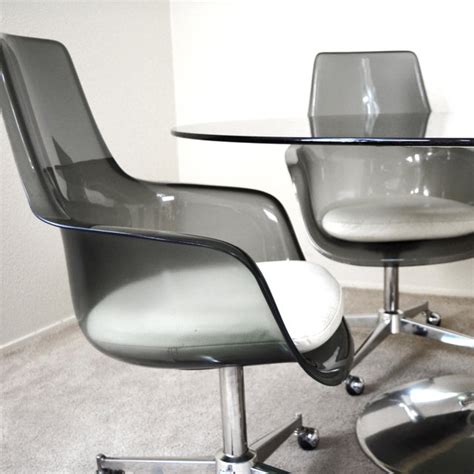Top sits on base does not attach. Vintage Chromcraft Oval Smoked Glass Table and Smoked ...