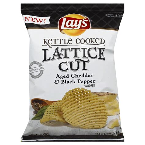 Lays Kettle Cooked Lattice Cut Aged Cheddar Black Pepper Potato Chips