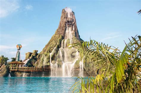 We started off in universal studios with wait times and a view of the streets and also tried to deliberate what they will be doing for the 2021 mardi gras. Volcano Bay at Universal Orlando Resort to Reopen February 27th - Theme Park Professor