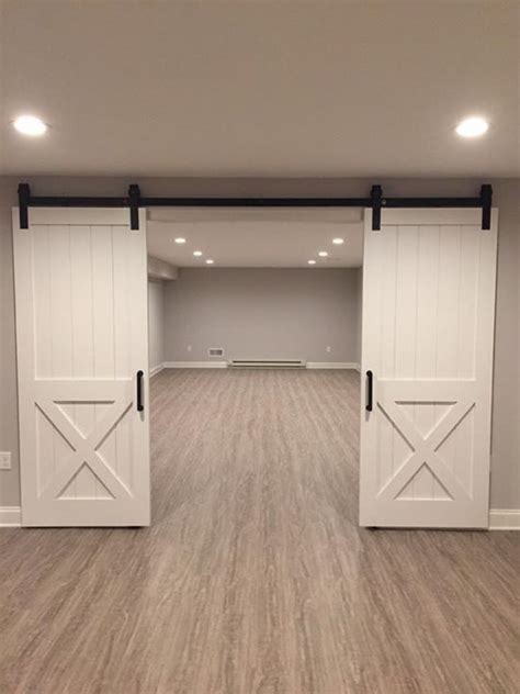 10 White Barn Door Styles Decoomo