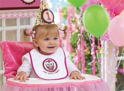 22 Fun Ideas For Your Baby Girls First Birthday Photo Shoot